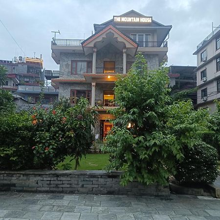The Mountain House Hotel Похара Екстериор снимка
