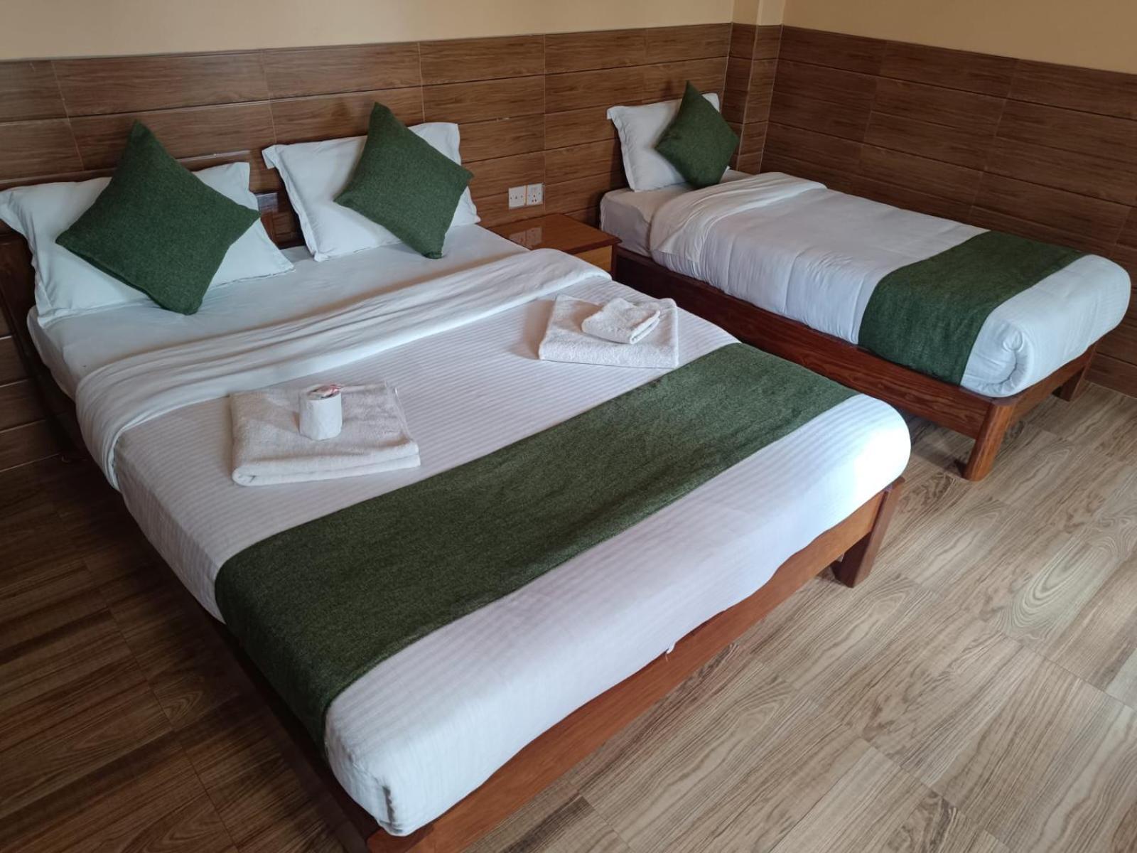 The Mountain House Hotel Похара Екстериор снимка